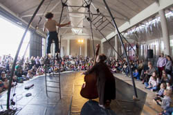 La Vela obre les portes del món del circ a Sabadell  